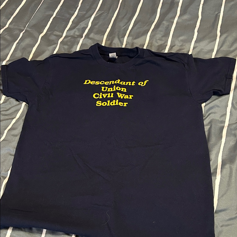 Gildan Heavy Cotton Navy T-Shirt